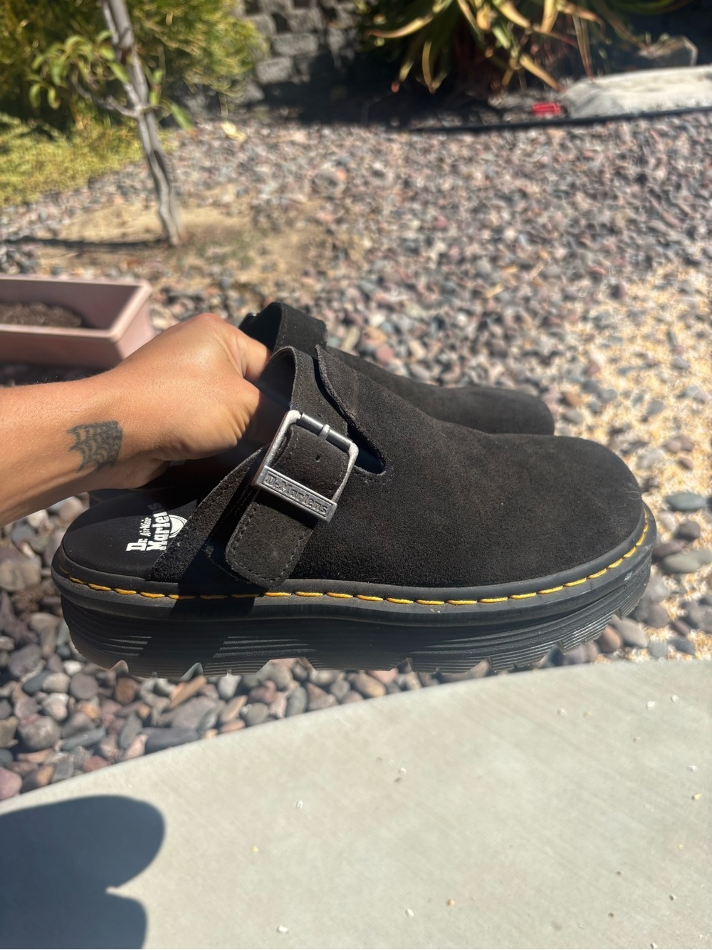 Clogs - Picture 1 of 12